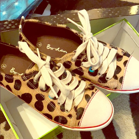 boden tennis shoes